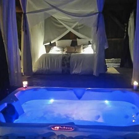Bed and Breakfast Les Landines Origne  Экстерьер фото