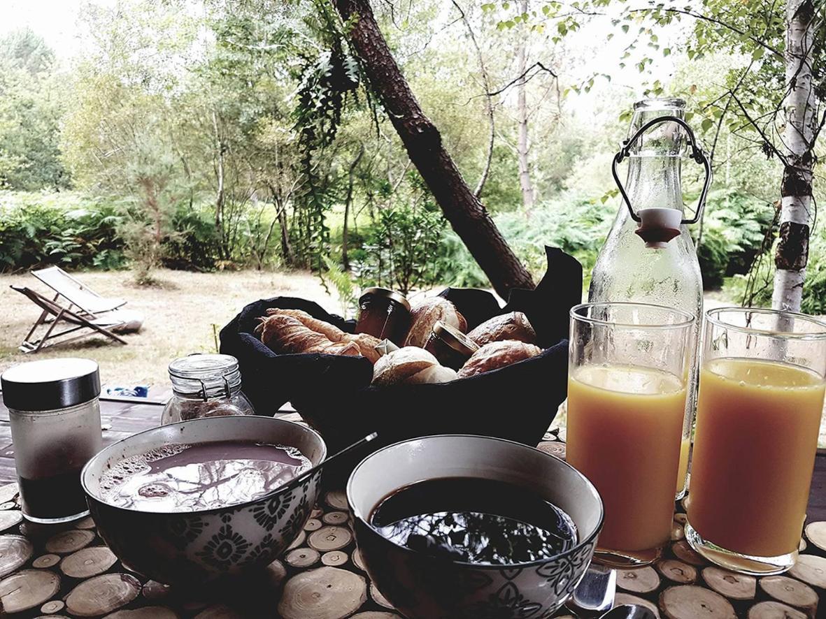 Bed and Breakfast Les Landines Origne  Экстерьер фото