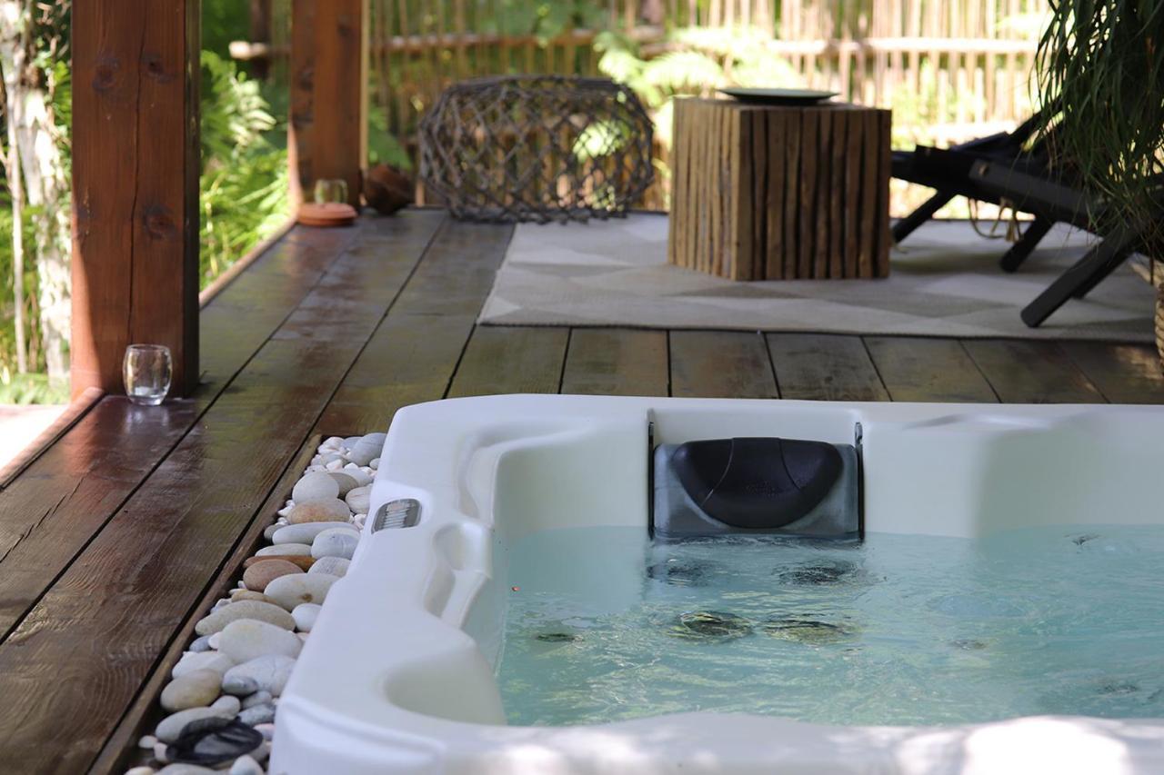 Bed and Breakfast Les Landines Origne  Экстерьер фото